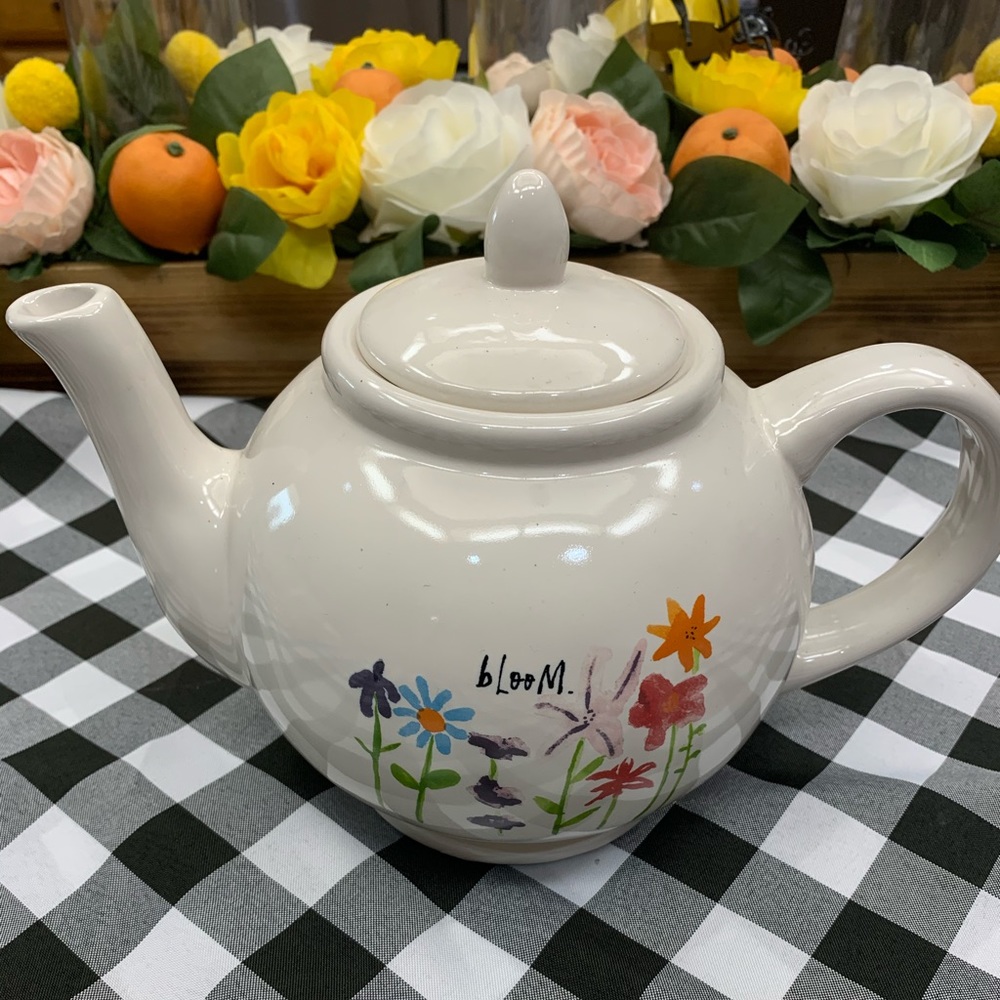 Rae Dunn Bloom Teapot